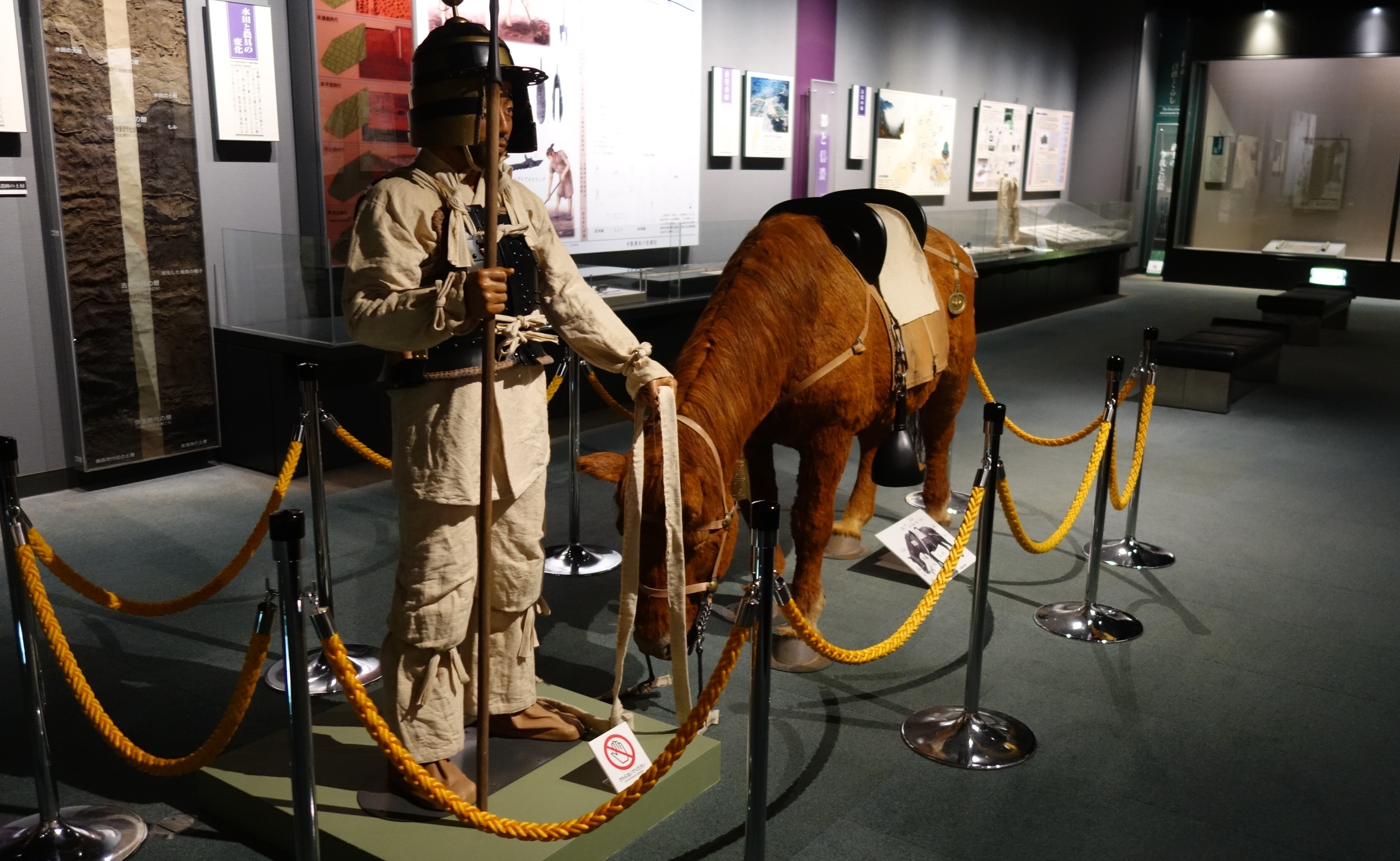 古墳時代の武人と馬の写真